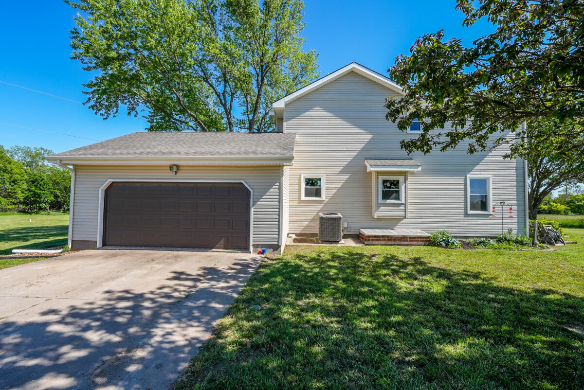 10198 SE Teter Rd., Leon Kansas
