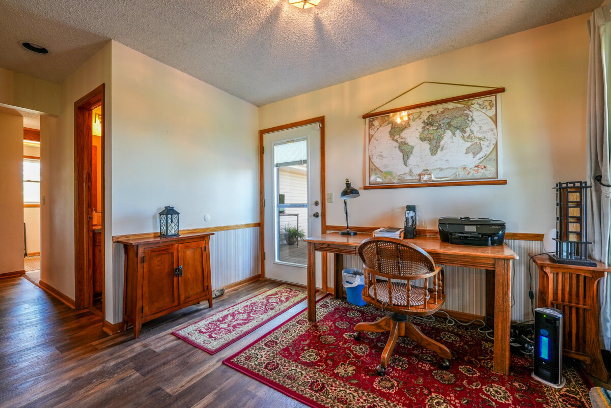 10198 SE Teter Rd., Leon Kansas