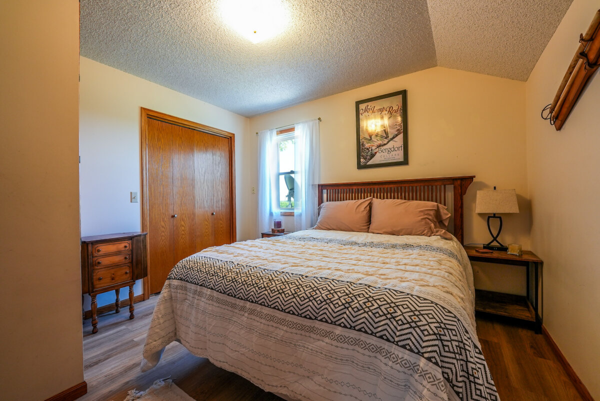 10198 SE Teter Rd., Leon Kansas