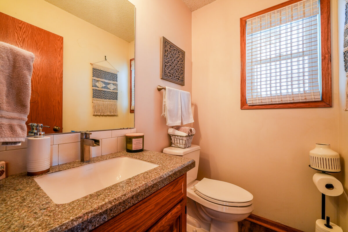10198 SE Teter Rd., Leon Kansas