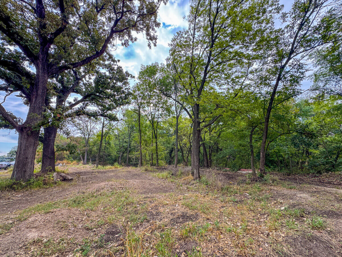 10 Acres Walnut River Frontage - Augusta Kansas - Land For Sale